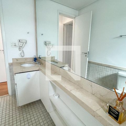 Apartamento para alugar com 184m², 2 quartos e 3 vagasBanheiro da Suíte 2