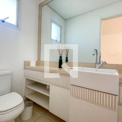 Apartamento para alugar com 184m², 2 quartos e 3 vagasLavabo