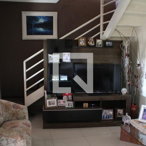 Casa à venda com 250m², 4 quartos e 1 vagaSala