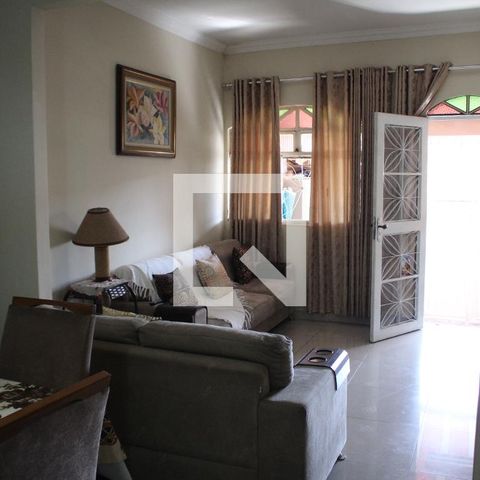Casa à venda com 250m², 4 quartos e 1 vagaSala