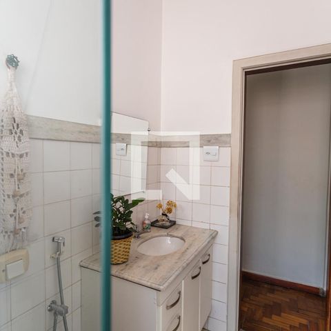 Apartamento à venda com 71m², 3 quartos e 1 vaga Apartamento à venda com 71m², 3 quartos e 1 vagaBanheiro Social