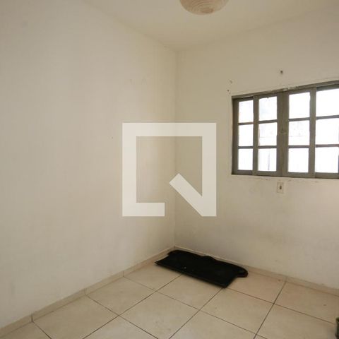 Casa à venda com 118m², 4 quartos e 2 vagasQuarto 1