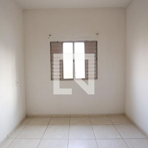 Casa à venda com 118m², 4 quartos e 2 vagasQuarto 2