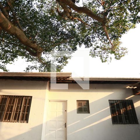 Casa à venda com 118m², 4 quartos e 2 vagasFachada