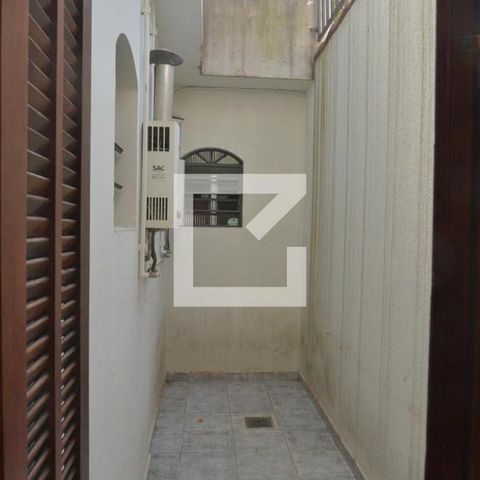 Casa à venda com 201m², 3 quartos e 2 vagasQuarto 3