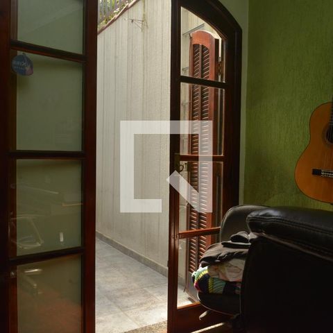 Casa à venda com 201m², 3 quartos e 2 vagasQuarto 3