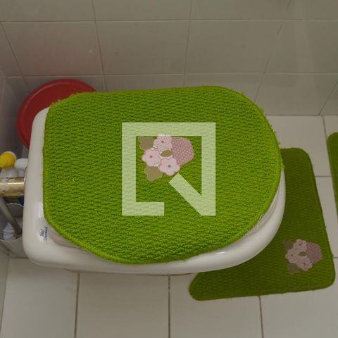 Casa à venda com 201m², 3 quartos e 2 vagasBanheiro