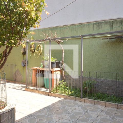 Casa à venda com 201m², 3 quartos e 2 vagasÁrea de Serviço