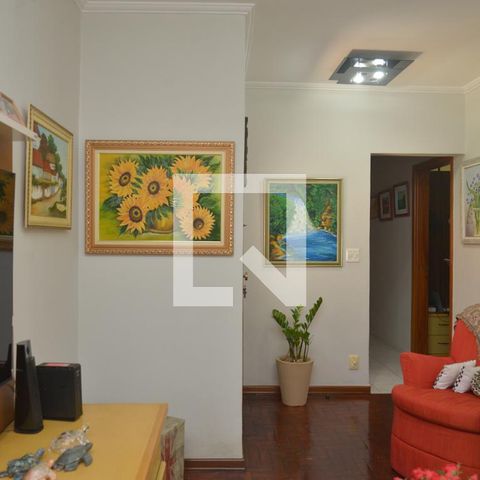 Casa à venda com 201m², 3 quartos e 2 vagasSala