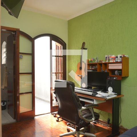 Casa à venda com 201m², 3 quartos e 2 vagasQuarto 3