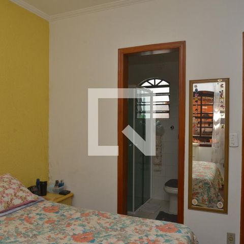Casa à venda com 201m², 3 quartos e 2 vagasQuarto 4