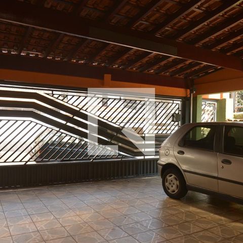 Casa à venda com 201m², 3 quartos e 2 vagasQuintal
