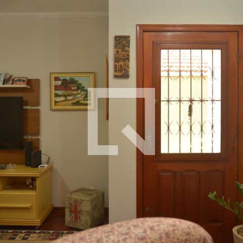 Casa à venda com 201m², 3 quartos e 2 vagasSala