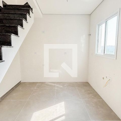 Apartamento à venda com 86m², 2 quartos e 2 vagas Apartamento à venda com 86m², 2 quartos e 2 vagasCozinha - Escada