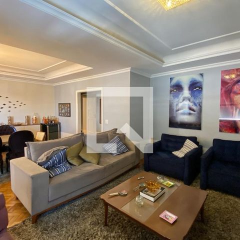 Apartamento para alugar com 440m², 6 quartos e 2 vagas Apartamento para alugar com 440m², 6 quartos e 2 vagasSala