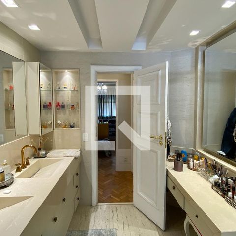 Apartamento para alugar com 440m², 6 quartos e 2 vagas Apartamento para alugar com 440m², 6 quartos e 2 vagasQuarto 1 - Suite