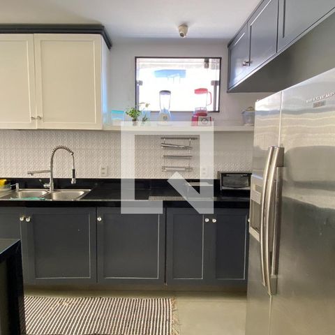 Apartamento para alugar com 440m², 6 quartos e 2 vagas Apartamento para alugar com 440m², 6 quartos e 2 vagasCozinha