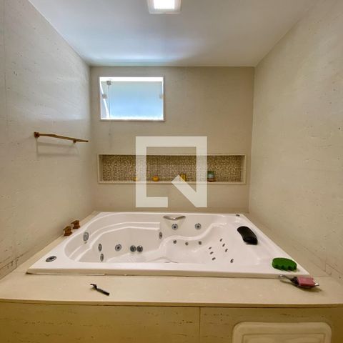 Apartamento para alugar com 440m², 6 quartos e 2 vagas Apartamento para alugar com 440m², 6 quartos e 2 vagasQuarto 1 - Suite