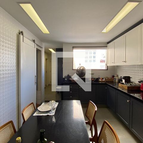 Apartamento para alugar com 440m², 6 quartos e 2 vagas Apartamento para alugar com 440m², 6 quartos e 2 vagasCozinha