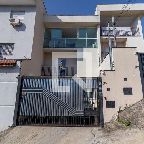 Casa à venda com 119m², 3 quartos e 2 vagasFachada