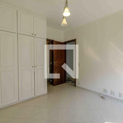 Apartamento à venda com 121m², 4 quartos e 2 vagasSuíte