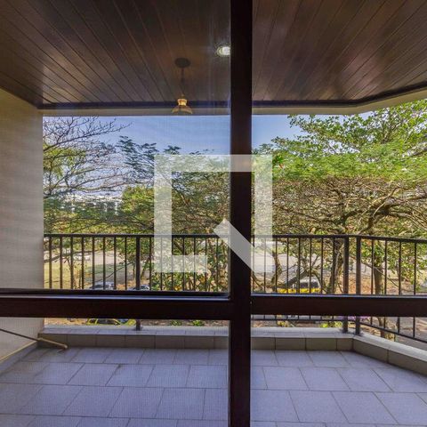 Apartamento à venda com 121m², 4 quartos e 2 vagasVaranda