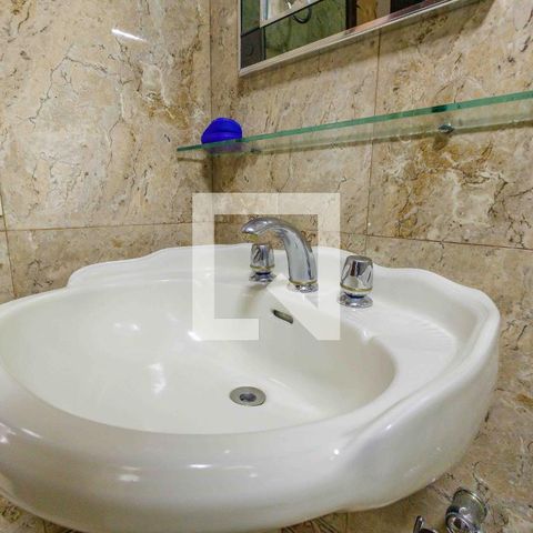 Apartamento à venda com 121m², 4 quartos e 2 vagasBanheiro Social