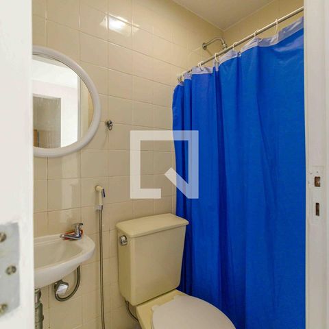 Apartamento à venda com 121m², 4 quartos e 2 vagasBanheiro de Serviço