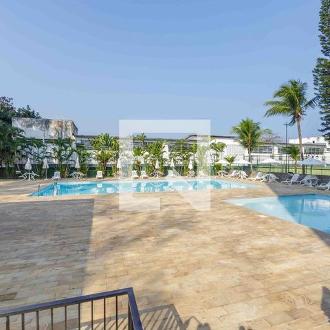 Apartamento à venda com 121m², 4 quartos e 2 vagasÁrea Comum Piscina