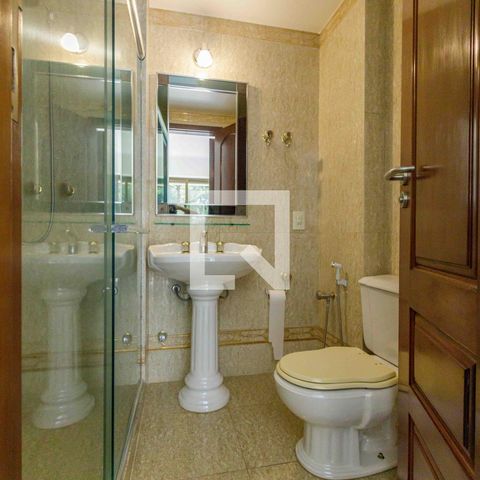 Apartamento à venda com 121m², 4 quartos e 2 vagasBanheiro da Suíte
