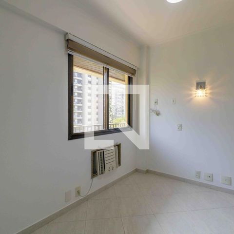 Apartamento à venda com 121m², 4 quartos e 2 vagasQuarto 1