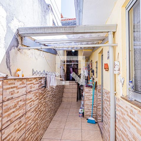 Casa à venda com 122m², 3 quartos e 1 vaga Casa à venda com 122m², 3 quartos e 1 vagaCorredor