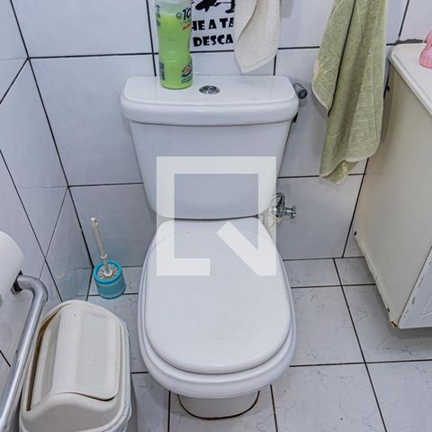 Casa à venda com 122m², 3 quartos e 1 vaga Casa à venda com 122m², 3 quartos e 1 vagaBanheiro