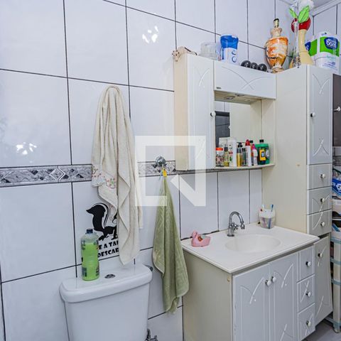 Casa à venda com 122m², 3 quartos e 1 vaga Casa à venda com 122m², 3 quartos e 1 vagaBanheiro