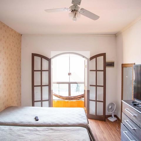 Casa à venda com 201m², 3 quartos e 2 vagas Casa à venda com 201m², 3 quartos e 2 vagasQuarto Suíte