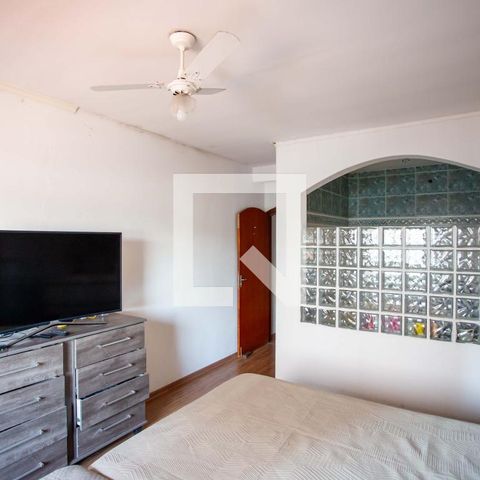Casa à venda com 201m², 3 quartos e 2 vagas Casa à venda com 201m², 3 quartos e 2 vagasQuarto Suíte