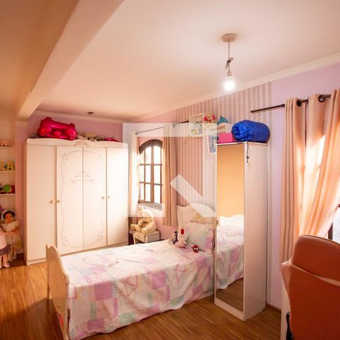 Casa à venda com 201m², 3 quartos e 2 vagas Casa à venda com 201m², 3 quartos e 2 vagasQuarto 2