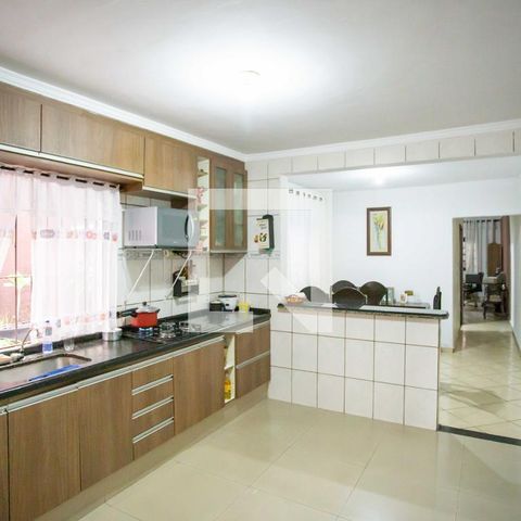 Casa à venda com 201m², 3 quartos e 2 vagas Casa à venda com 201m², 3 quartos e 2 vagasCozinha