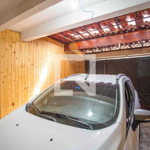 Casa à venda com 201m², 3 quartos e 2 vagas Casa à venda com 201m², 3 quartos e 2 vagasGaragem