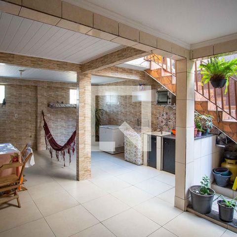 Casa à venda com 201m², 3 quartos e 2 vagas Casa à venda com 201m², 3 quartos e 2 vagasEspaço Gourmet