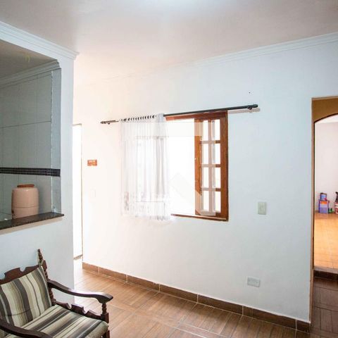 Casa à venda com 201m², 3 quartos e 2 vagas Casa à venda com 201m², 3 quartos e 2 vagasSala de Serviço