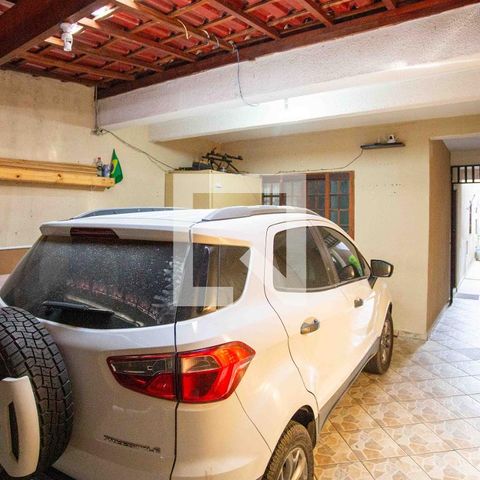 Casa à venda com 201m², 3 quartos e 2 vagas Casa à venda com 201m², 3 quartos e 2 vagasGaragem