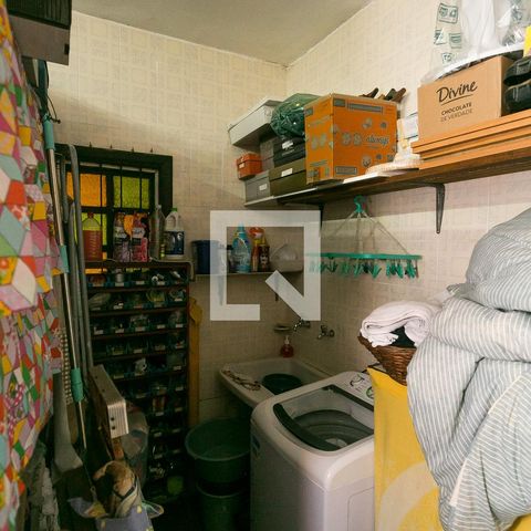 Casa à venda com 170m², 3 quartos e 2 vagas Casa à venda com 170m², 3 quartos e 2 vagasÁrea de Serviço