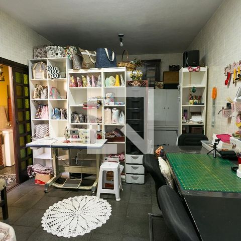 Casa à venda com 170m², 3 quartos e 2 vagas Casa à venda com 170m², 3 quartos e 2 vagasÁrea de Serviço
