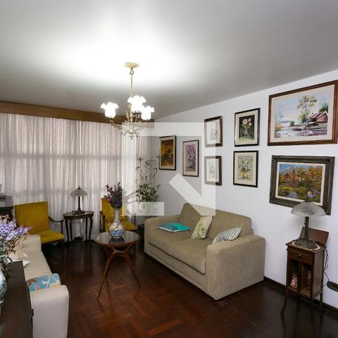 Casa à venda com 170m², 3 quartos e 2 vagas Casa à venda com 170m², 3 quartos e 2 vagasSala