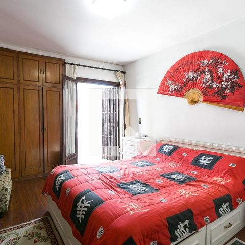 Casa à venda com 170m², 3 quartos e 2 vagas Casa à venda com 170m², 3 quartos e 2 vagassuíte