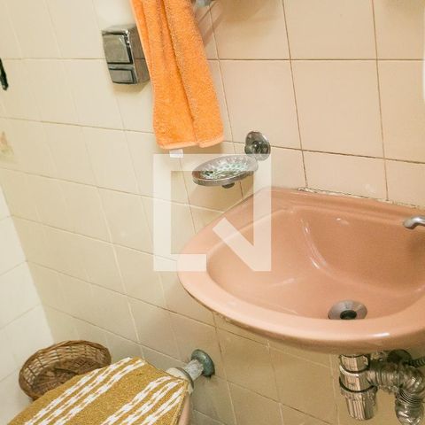 Casa à venda com 170m², 3 quartos e 2 vagas Casa à venda com 170m², 3 quartos e 2 vagasÁrea de Serviço