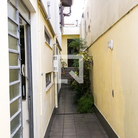 Casa à venda com 170m², 3 quartos e 2 vagas Casa à venda com 170m², 3 quartos e 2 vagasQuintal