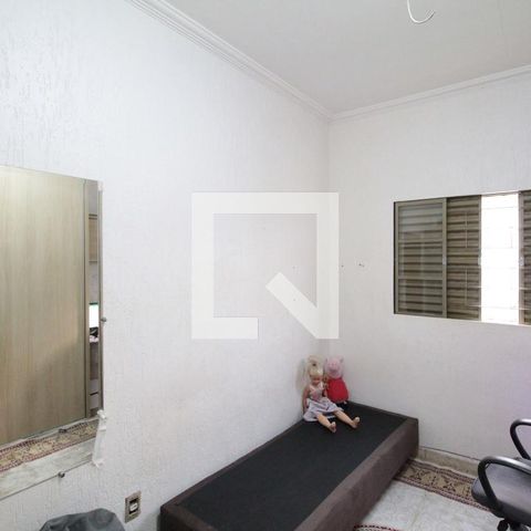 Casa à venda com 200m², 6 quartos e 2 vagasQuarto 1