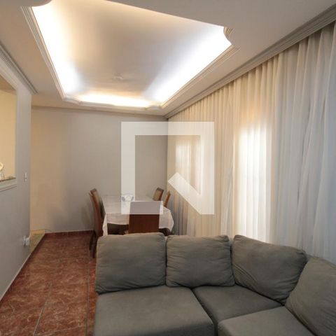 Casa à venda com 200m², 6 quartos e 2 vagasSala
